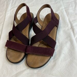 Arcopedico Monterey plum purple elastic strap sandals size 38